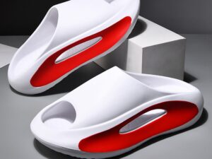 Some thick sole slippers men e women